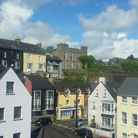 Luxury Town Centre Apartment Kinsale Exteriör bild